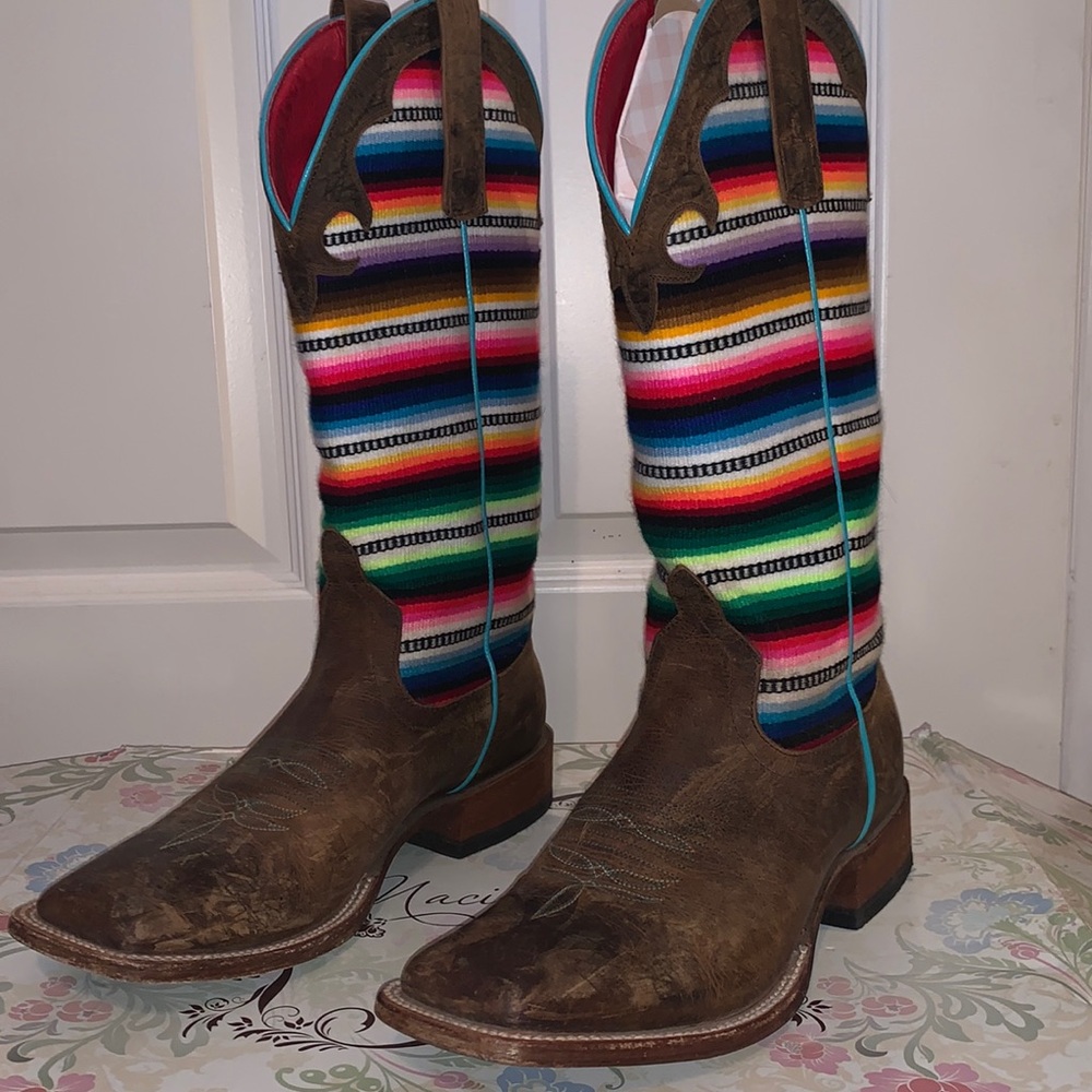 7.5 Macie Bean Roper boots